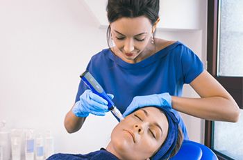 Best New York City Cosmetic & Aesthetics Doctors in Brooklyn, Manhattan, Bronx