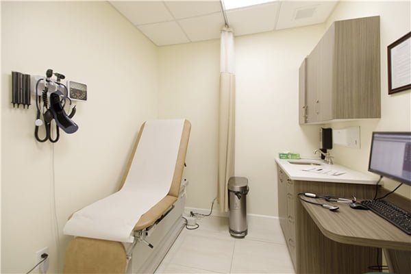 Multi-Specialty Primary Care Center Livingston Ave Brooklyn | Exam Room
